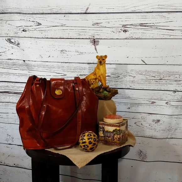 Handbags - Vintage Tote bag by Brahmin Fairhaven Mass USA